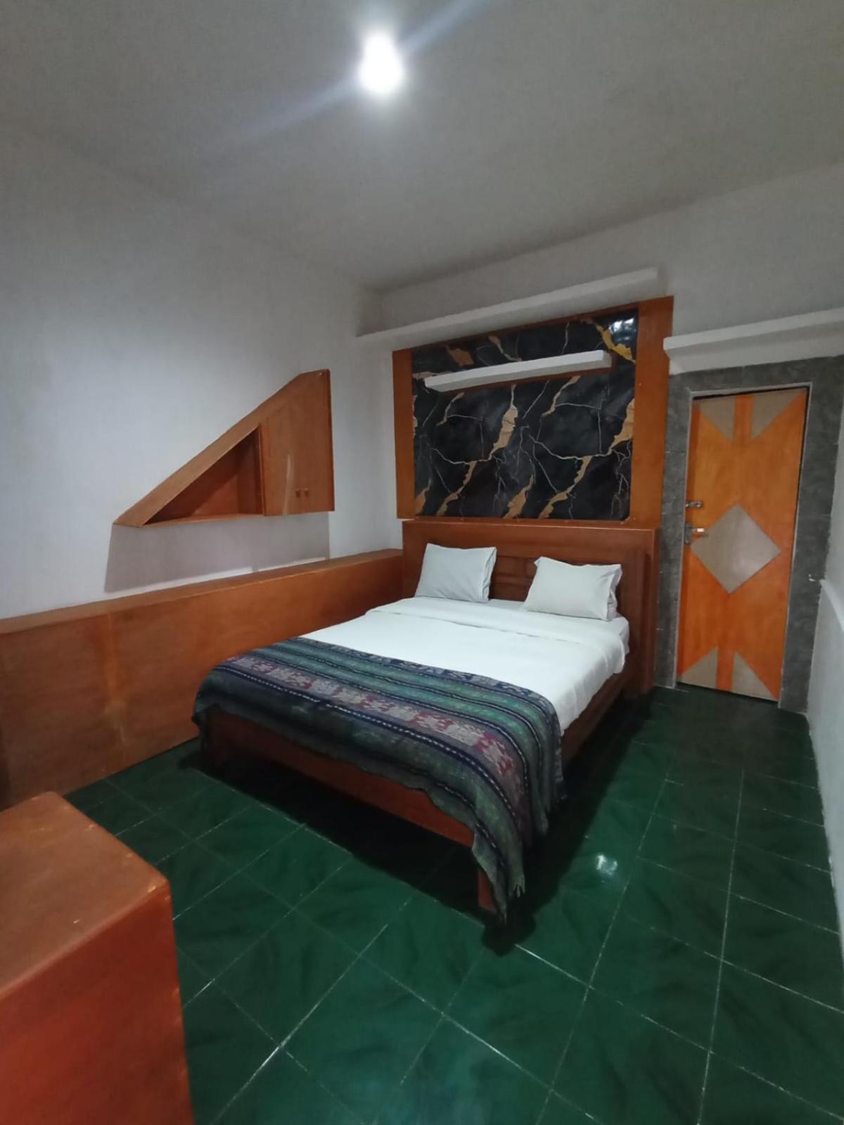 Wahyu Gili 1 Hotel กีลีตราวางัน ภายนอก รูปภาพ